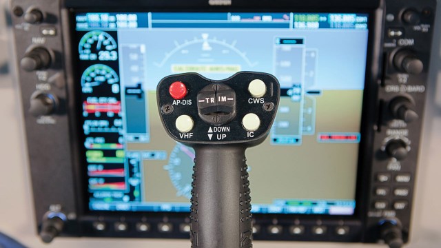 FOTOGRAFIE ZLIN Z 143 LSi GENIUS