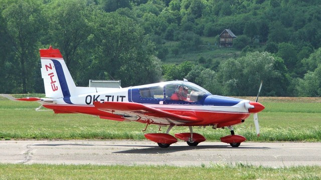 FOTOGRAFIE ZLIN Z 143 LSi GENIUS